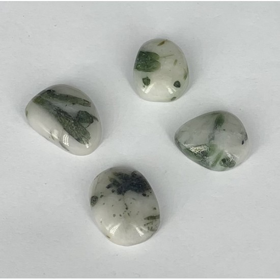 GREEN TOURMALINATED QUARTZ