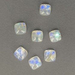 RAINBOW MOONSTONE