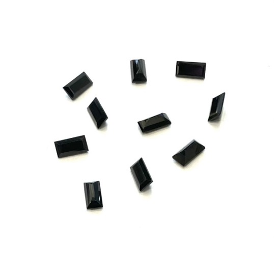 BLACK SPINEL