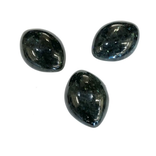 BLACK LABRABORITE