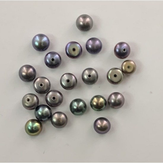 FRESH WATER PEARL HALF DRILLED BUTTON