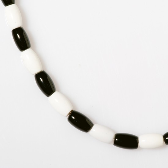 WHITE AND BLACK AGATE RICE BEADS