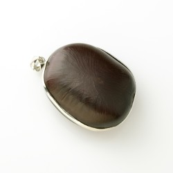 NUT PENDANT