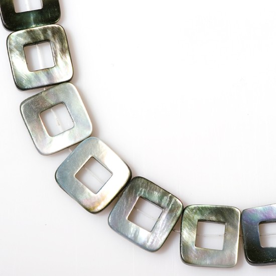 BLACK MOTHER OF PEARL SQUARE DONUT