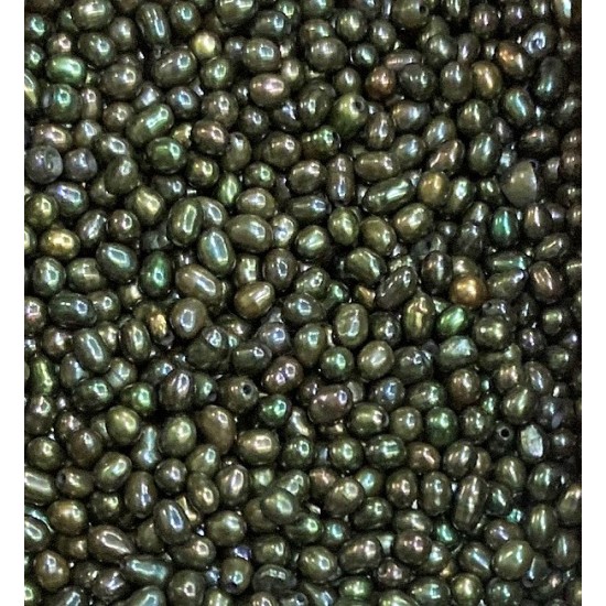 FRESH WATER PEARL HALF DRILLED BUTTON